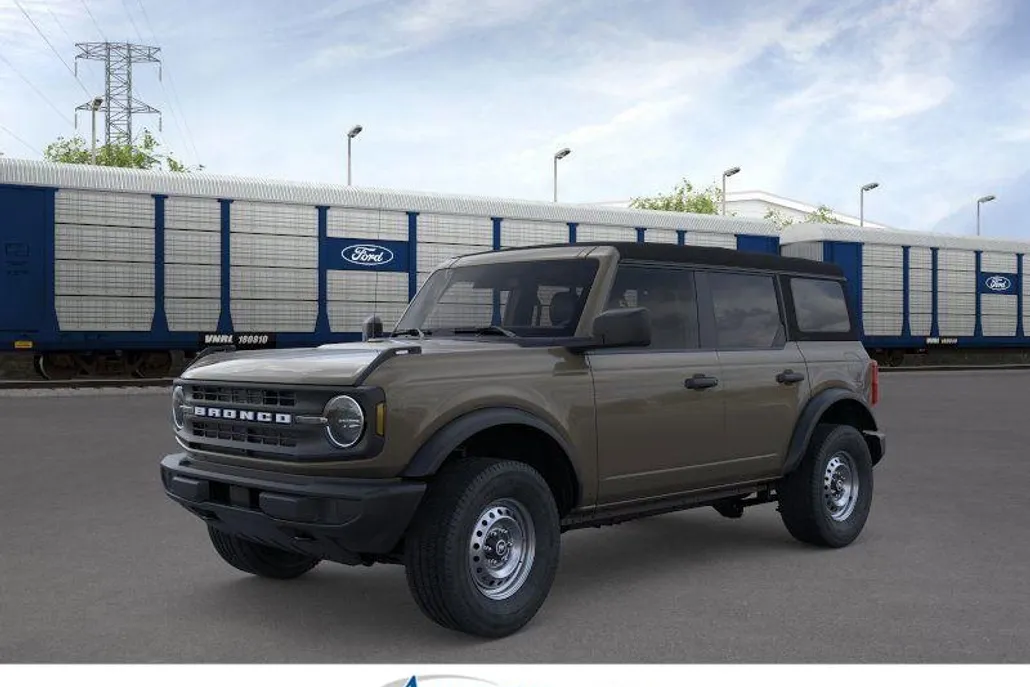 2025 Ford Bronco Base photo 1