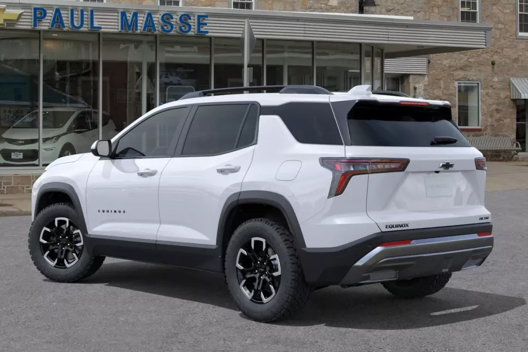 2026 Chevrolet Equinox ACTIV photo 1