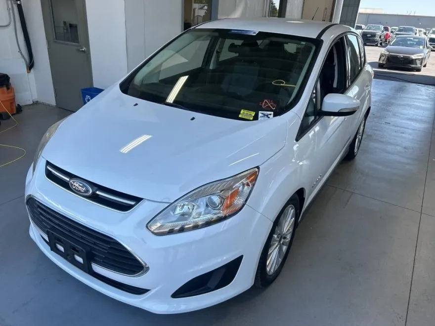 2017 Ford C-Max Hybrid SE photo 1