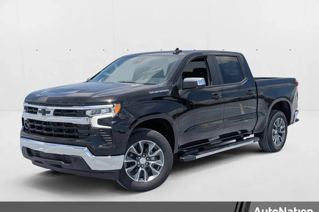 2025 Chevrolet Silverado 1500 LT photo 1