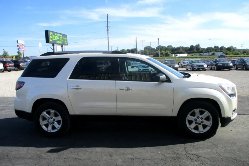 2014 Gmc Acadia SLE photo 1