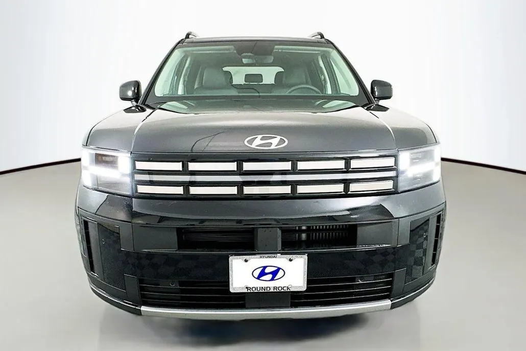2026 Hyundai Santa Fe SEL photo 1