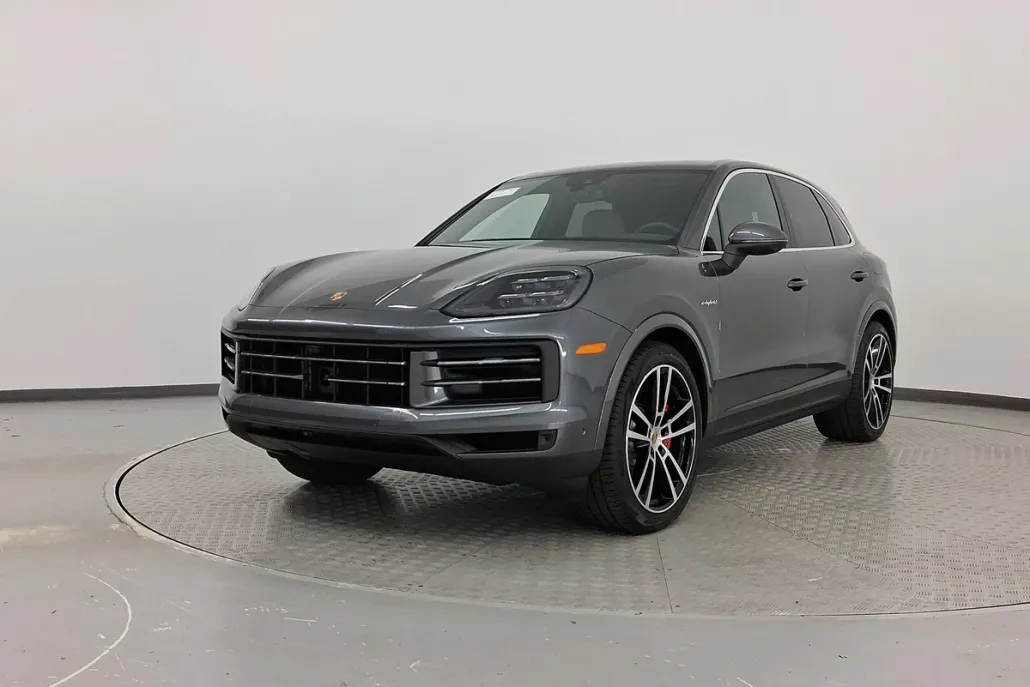 2025 Porsche Cayenne E-Hybrid S photo 1