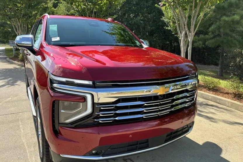 2025 Chevrolet Tahoe Premier photo 1