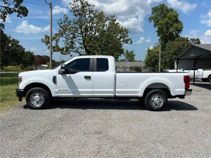 2022 Ford F-350 XL photo 1