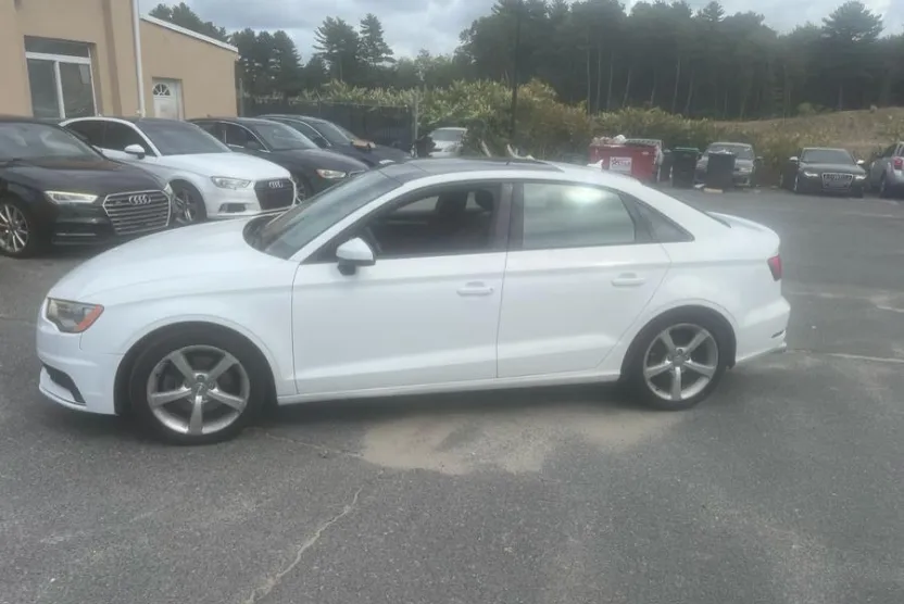 2016 Audi A3 Quattro 2.0T Premium photo 1