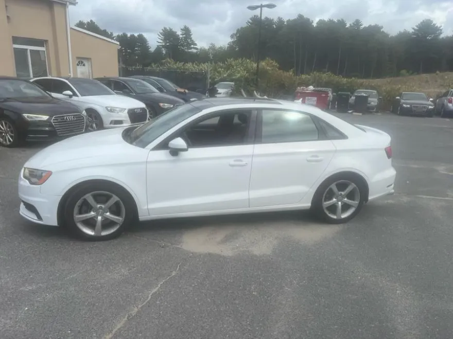 2016 Audi A3 Quattro 2.0T Premium photo 1