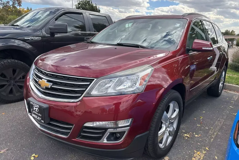 2017 Chevrolet Traverse Premier photo 1