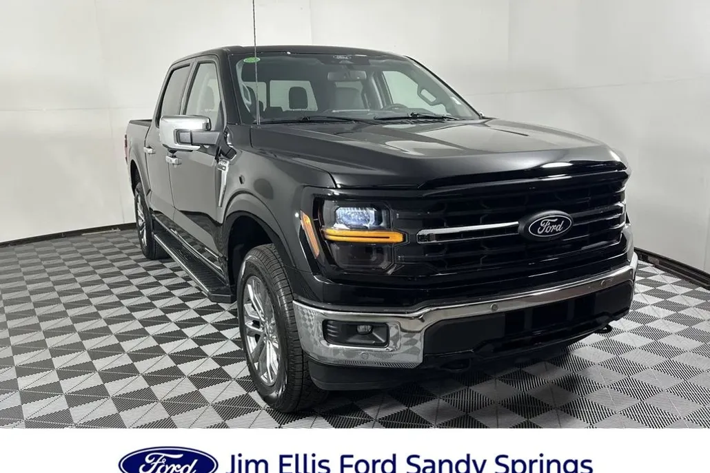 2025 Ford F-150 XLT photo 1