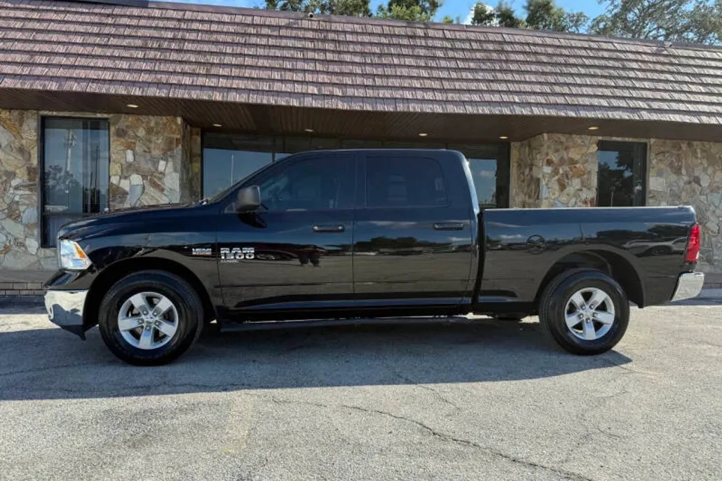 2020 Ram 1500 Classic SLT photo 1