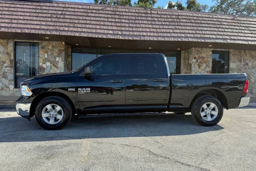 2020 Ram 1500 Classic SLT photo 1