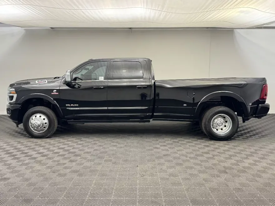 2025 Ram 3500 Limited photo 1