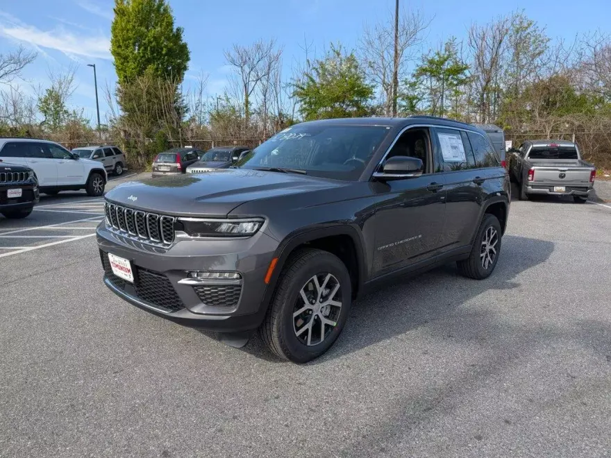 2025 Jeep Grand Cherokee Limited photo 1
