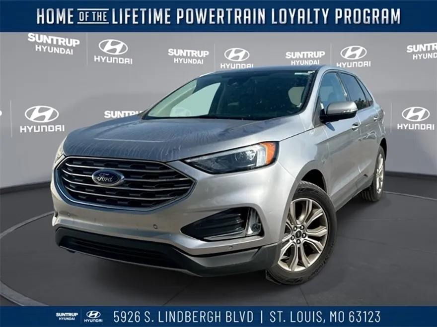 2024 Ford Edge Titanium photo 1