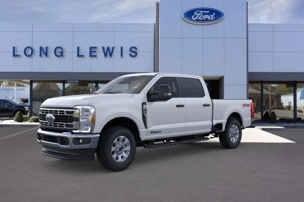2025 Ford F-250 photo 1