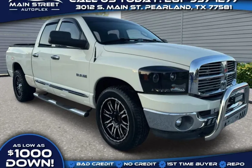 2008 Dodge Ram SLT photo 1