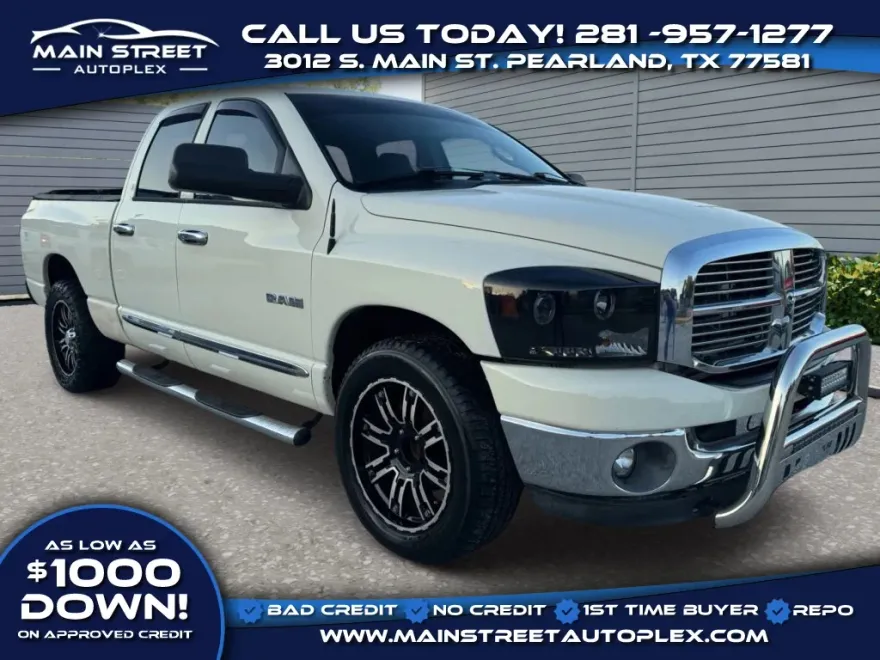 2008 Dodge Ram SLT photo 1