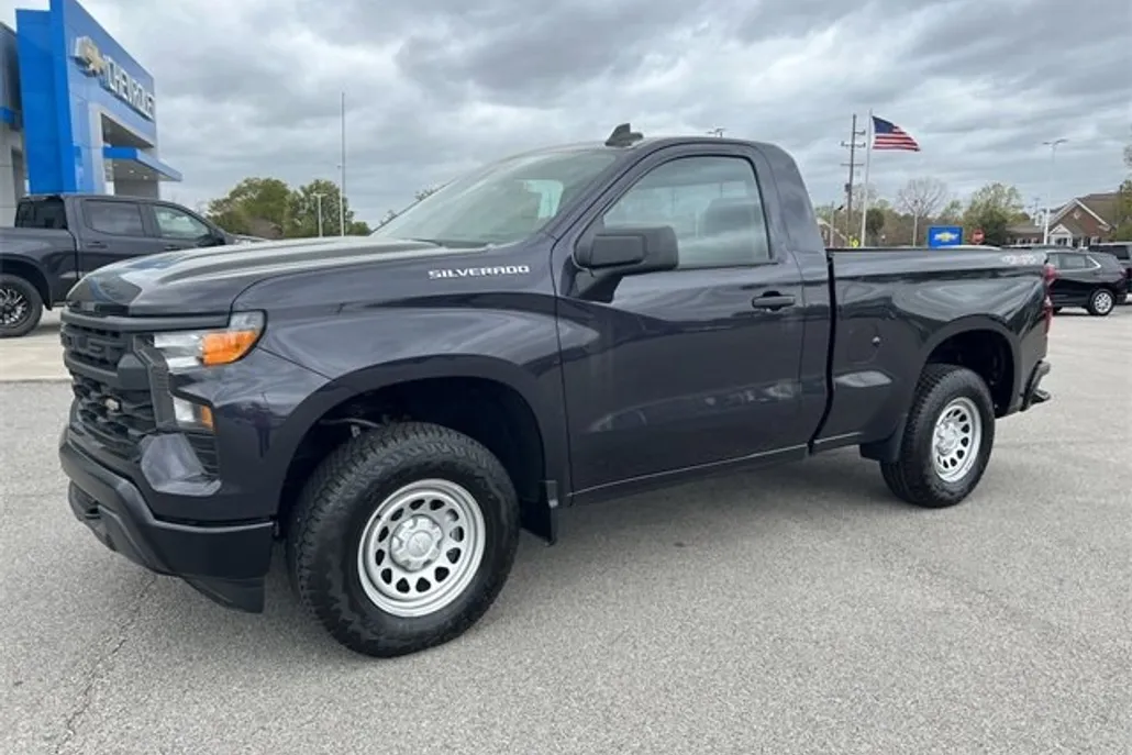 2024 Chevrolet Silverado 1500 photo 1