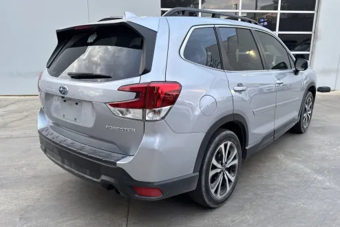 2023 Subaru Forester Limited photo 3