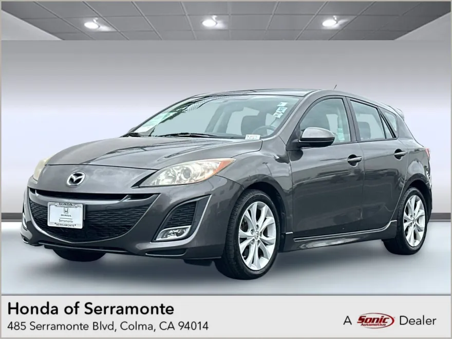 2011 Mazda Mazda3 Sport Hatchback photo 1