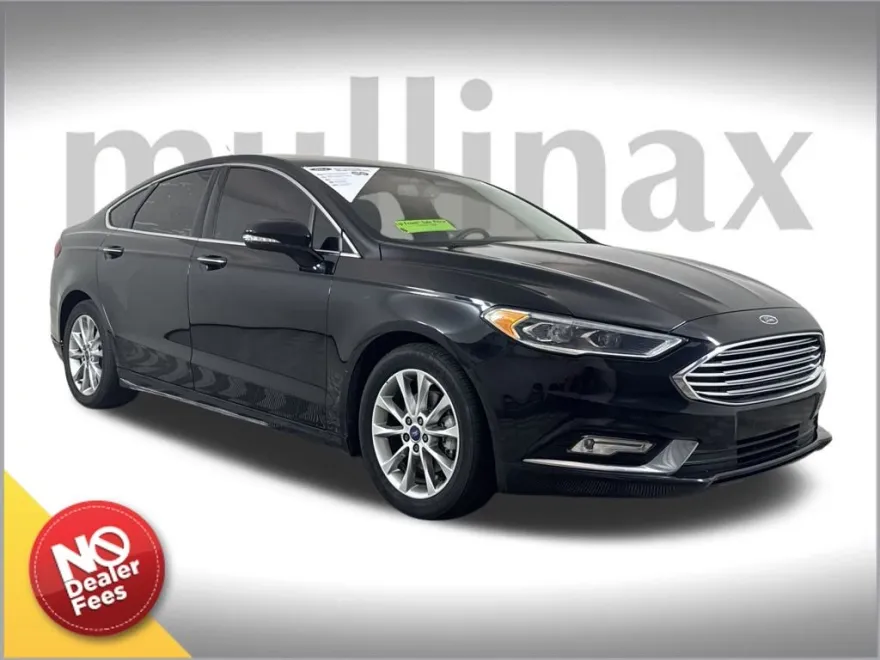 2017 Ford Fusion SE photo 1