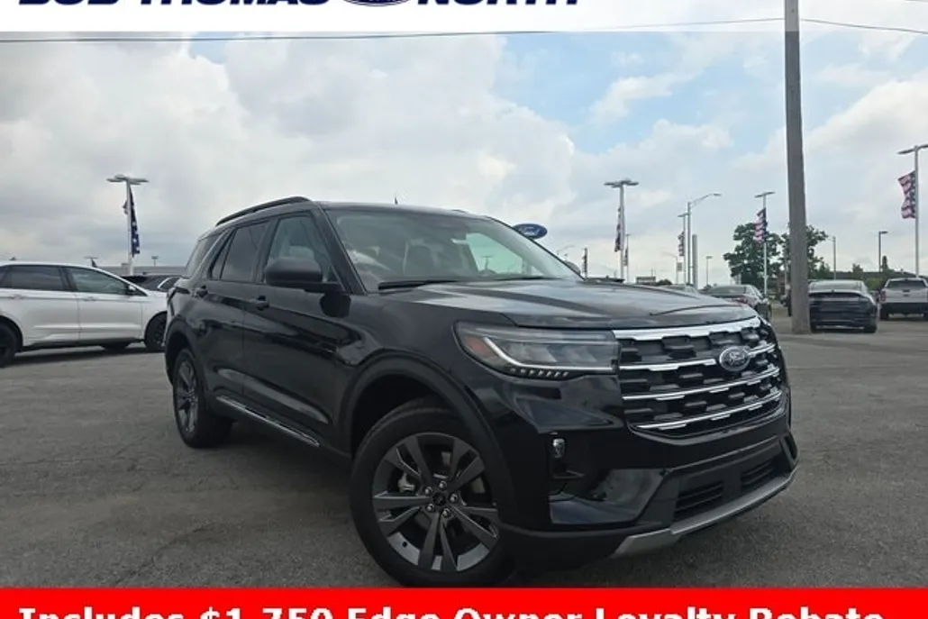 2025 Ford Explorer photo 1