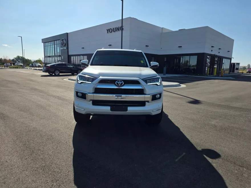 2018 Toyota 4Runner Limited photo 1