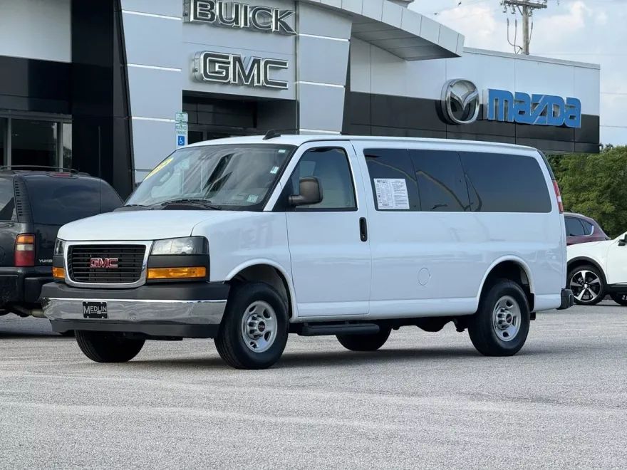2024 Gmc Savana 2500 LT photo 1