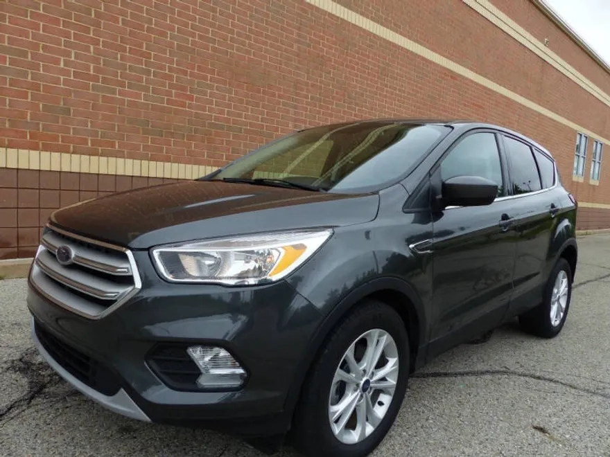 2019 Ford Escape SE photo 1