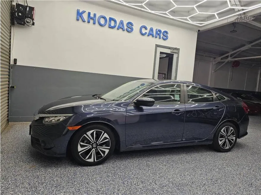 2017 Honda Civic EX-T photo 1