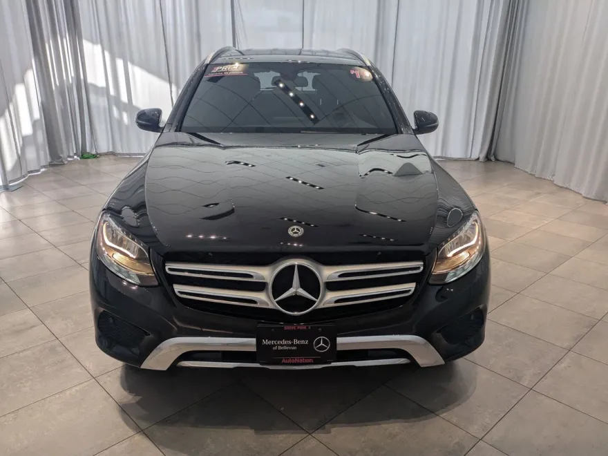 2019 Mercedes Benz GLC 4MATIC photo 1