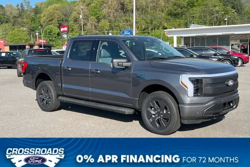 2025 Ford F-150 Lightning photo 1
