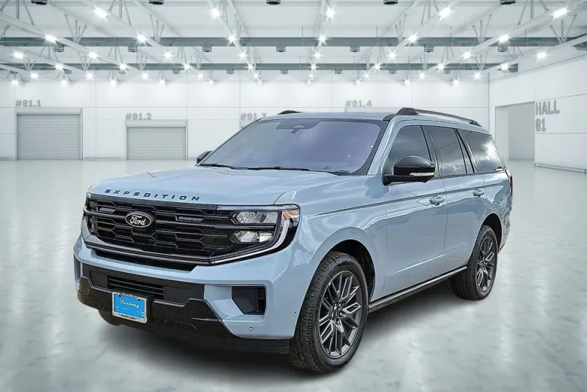 2025 Ford Expedition Platinum photo 1