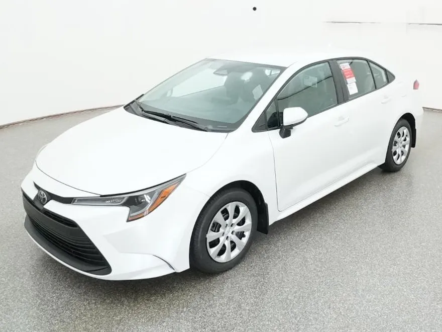 2026 Toyota Corolla LE photo 1