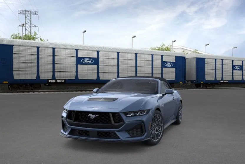 2025 Ford Mustang GT Premium Convertible photo 1
