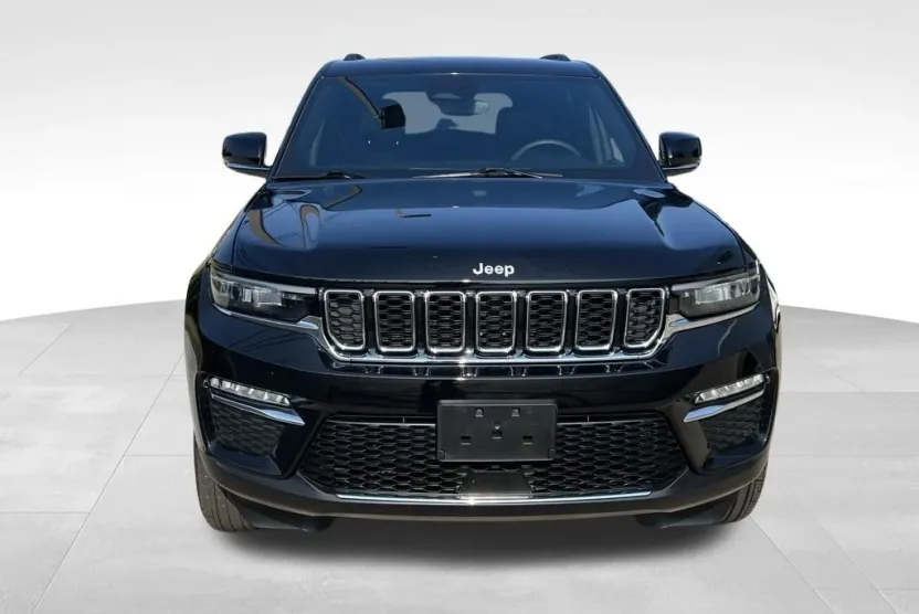 2024 Jeep Grand Cherokee Limited photo 1