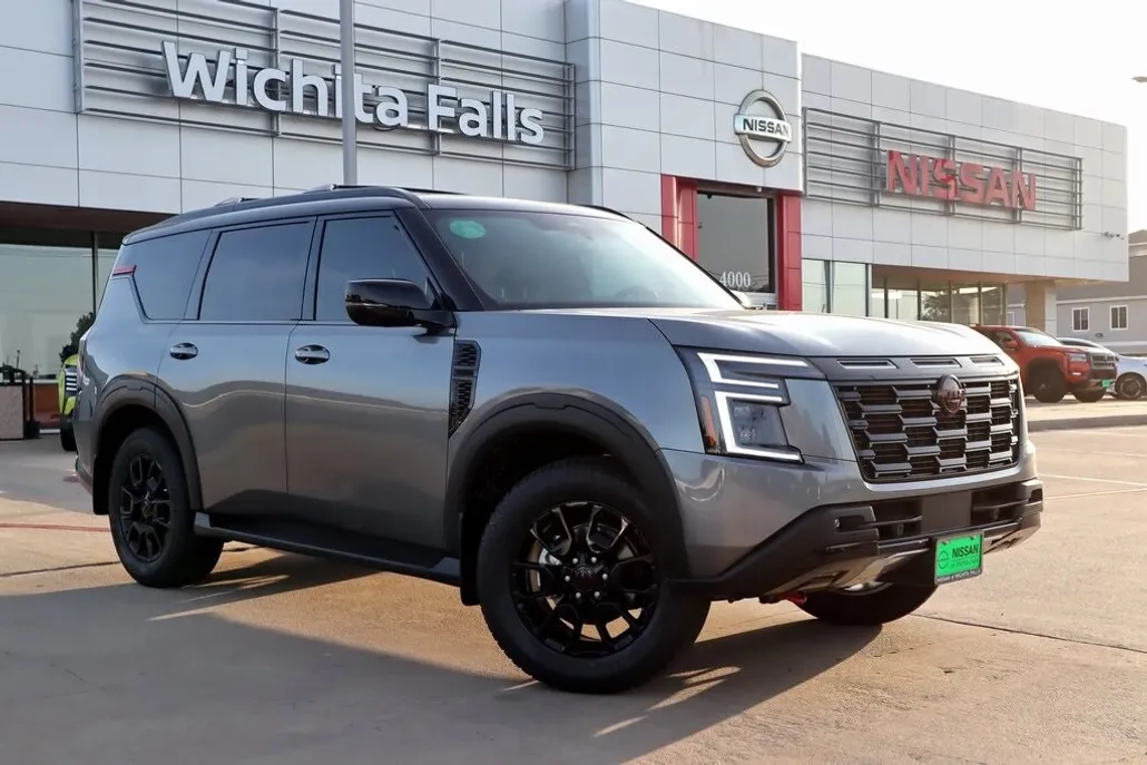 2025 Nissan Armada photo 1