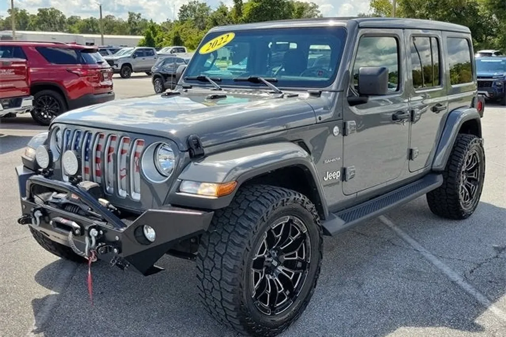 2022 Jeep Wrangler Unlimited Sahara photo 1