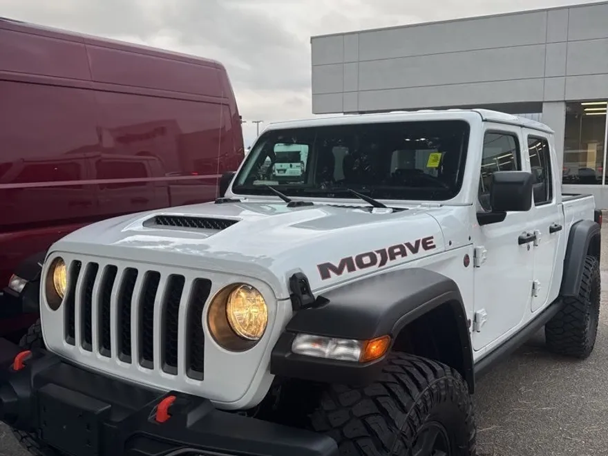 2023 Jeep Gladiator Mojave photo 1