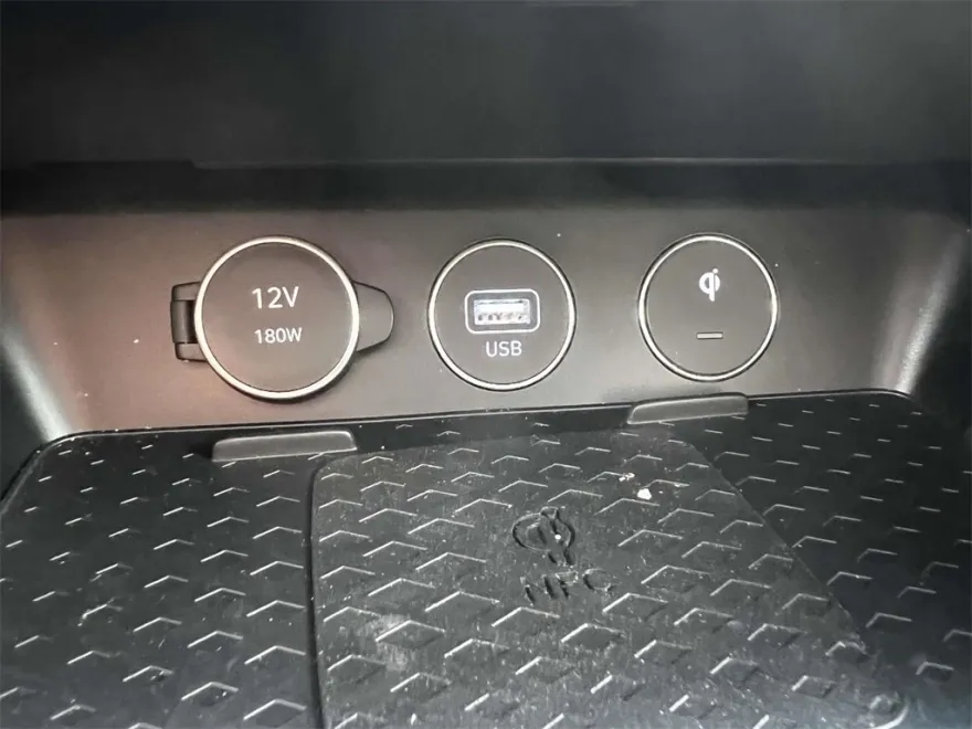 2025 Genesis G70 3.3T Sport Advanced photo 29