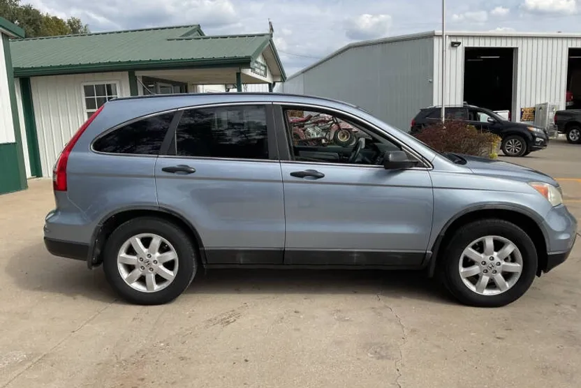 2011 Honda CR-V SE photo 1