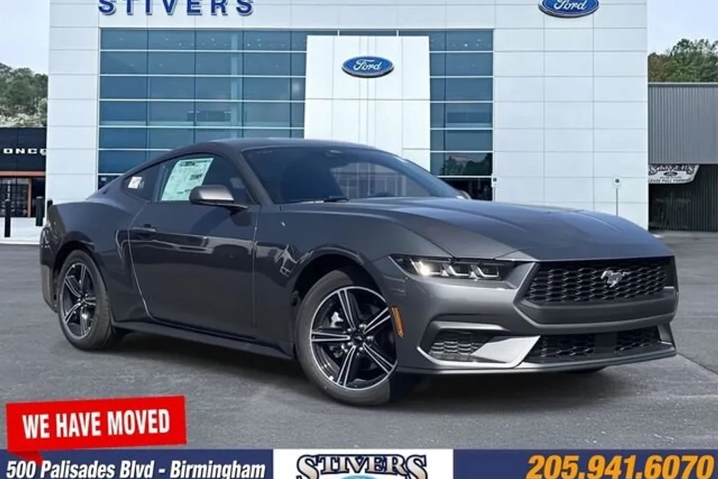 2025 Ford Mustang EcoBoost photo 1