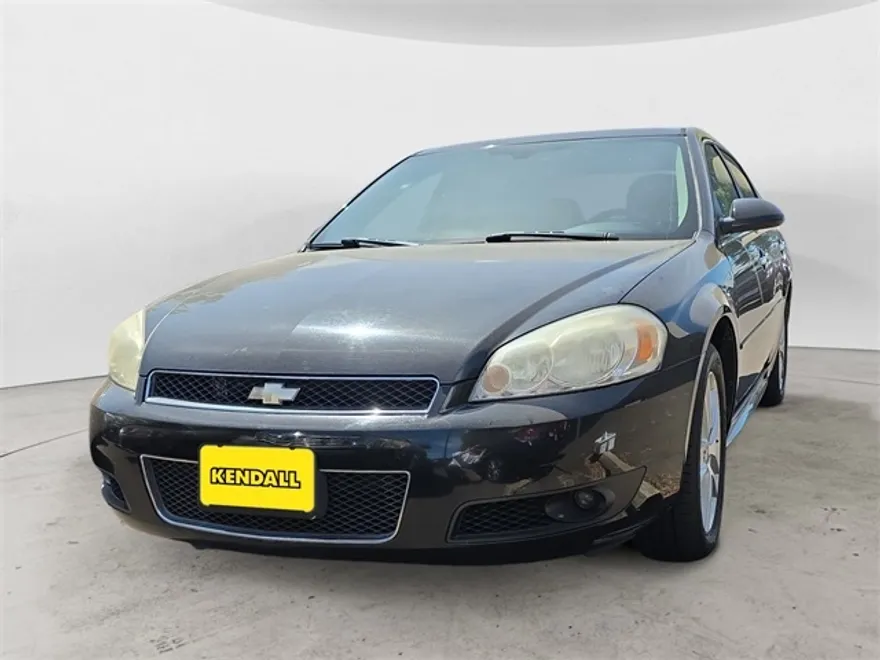 2013 Chevrolet Impala LTZ photo 1