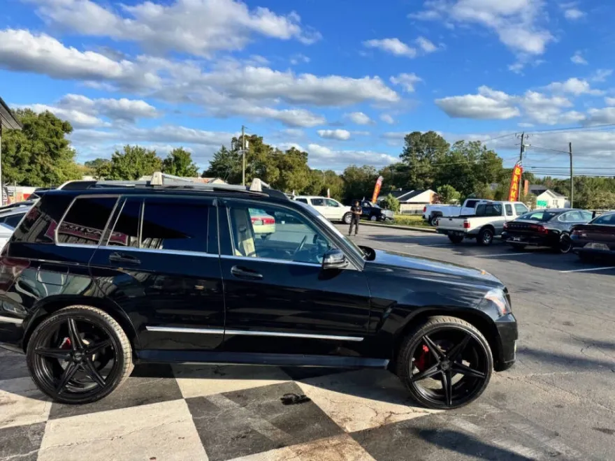 2010 Mercedes Benz GLK 350 4MATIC photo 1