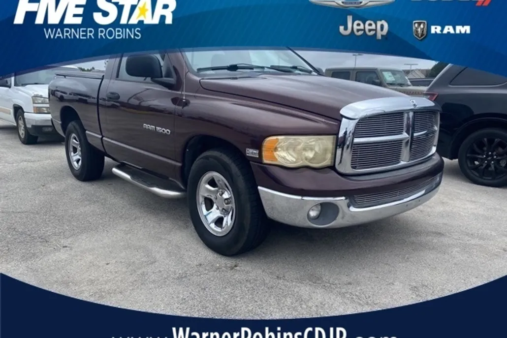2004 Dodge Ram SLT photo 1