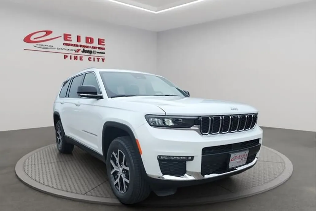 2025 Jeep Grand Cherokee Limited photo 1