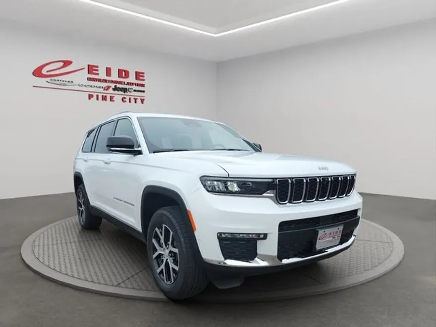 2025 Jeep Grand Cherokee Limited photo 1
