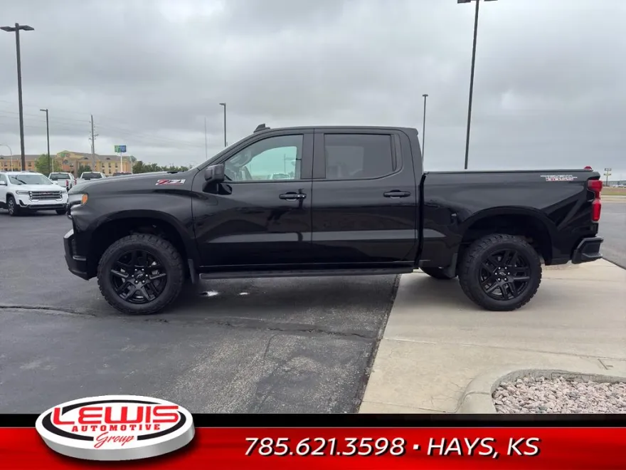 2022 Chevrolet Silverado LT Trail Boss photo 1