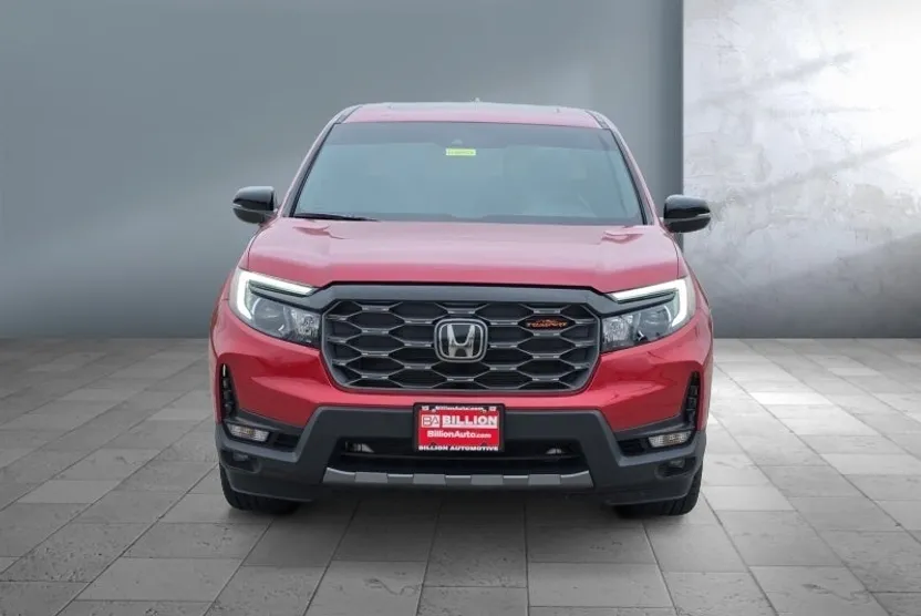 2025 Honda Ridgeline TrailSport photo 1