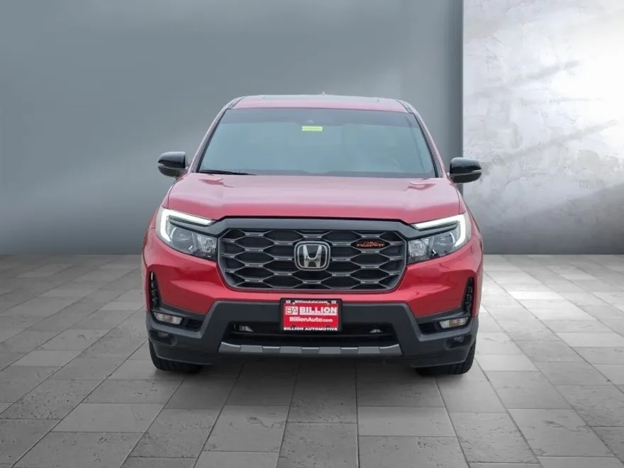 2025 Honda Ridgeline TrailSport photo 1